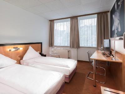 Days Inn Dortmund West Exterior foto